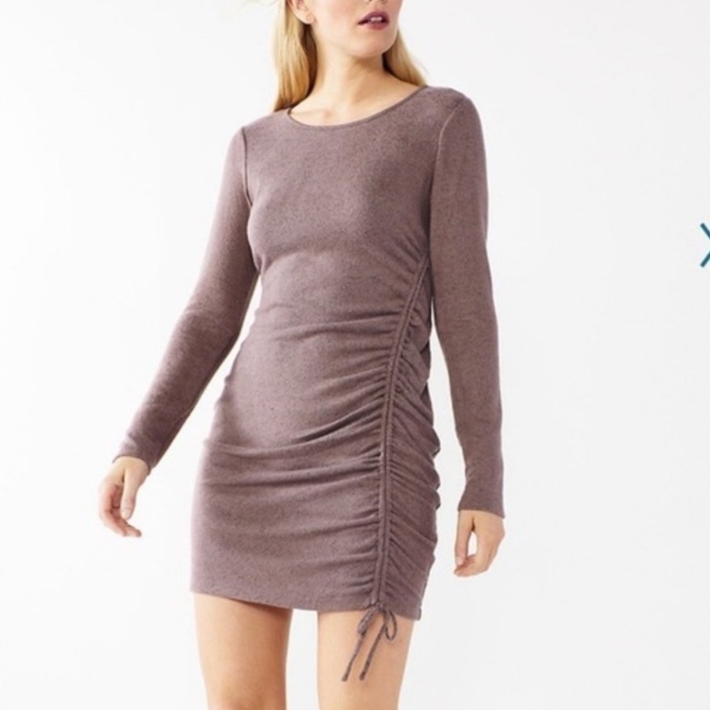 Nine West Fitted Long Sleeve Side Cinch Dress- Dark
Mauve- size M